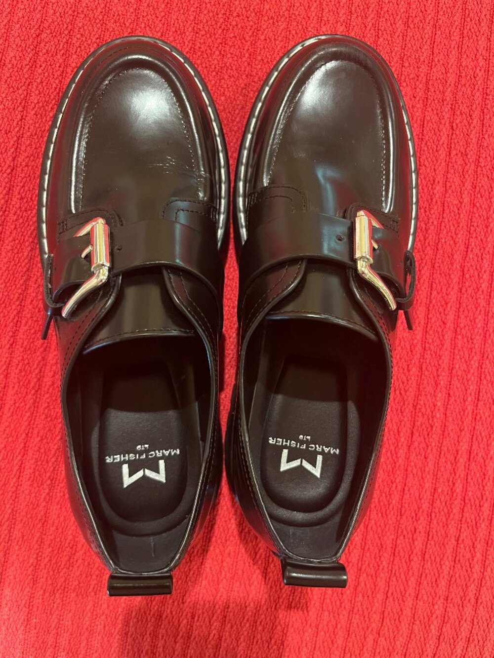 Marc Fisher Tarla lug soled loafer- size 6
